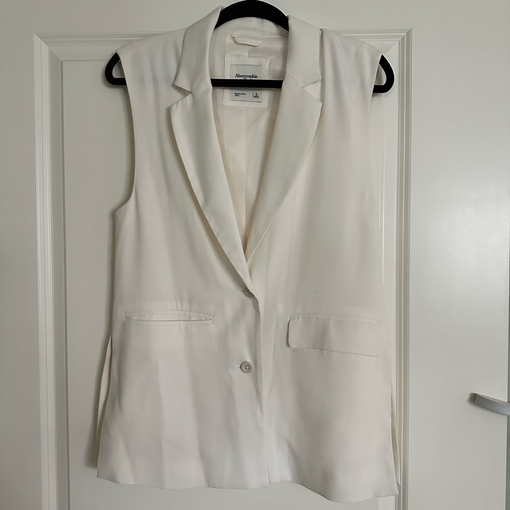 White Abercrombie Sleeveless Suiting Vest